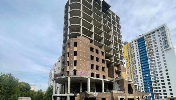 Показываем, что за самовольно построенную 14-этажку хотят снести в Нижнем Новгороде