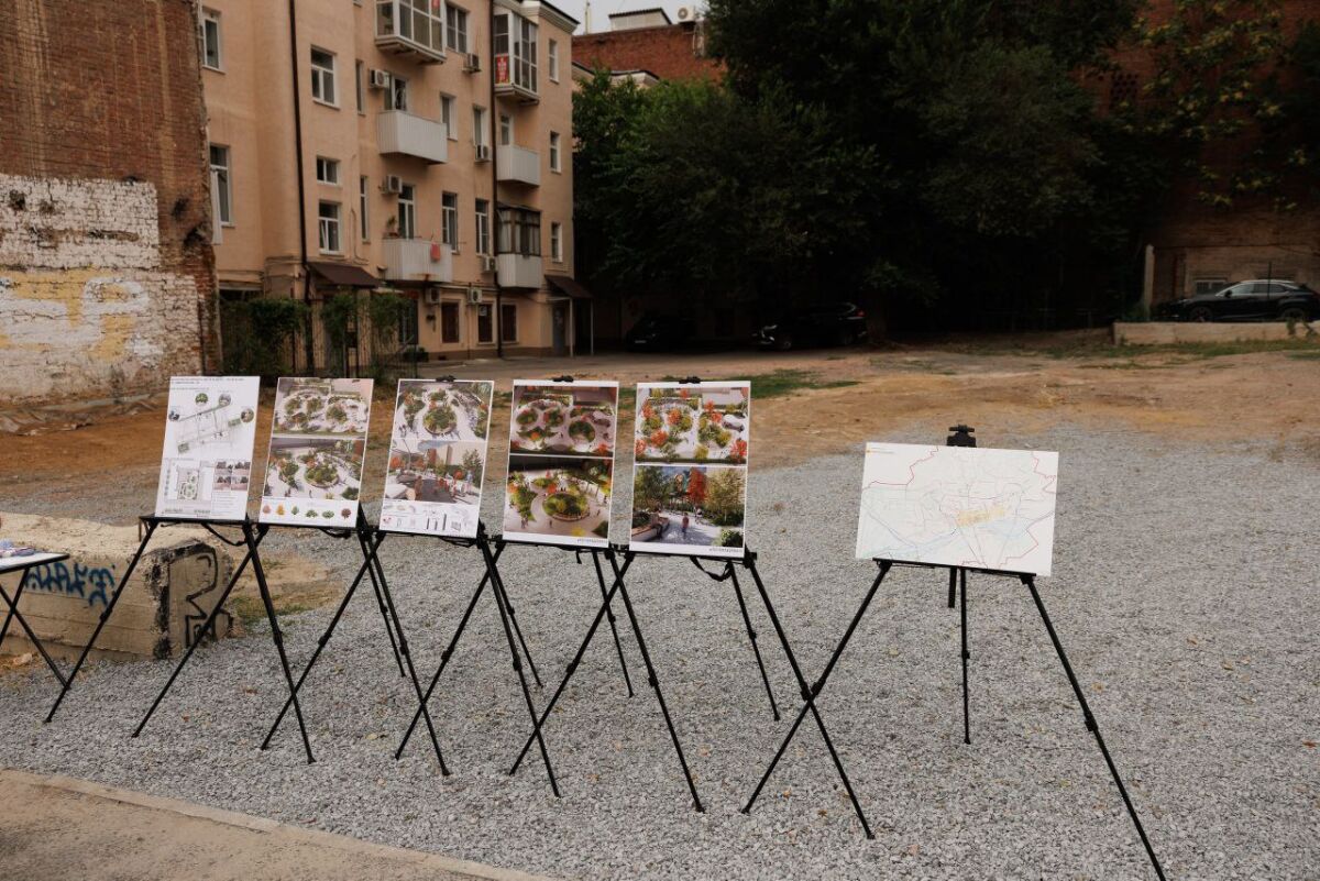 Ростовчанам предлагают выбрать название для сквера на месте снесенного дома - фото 1