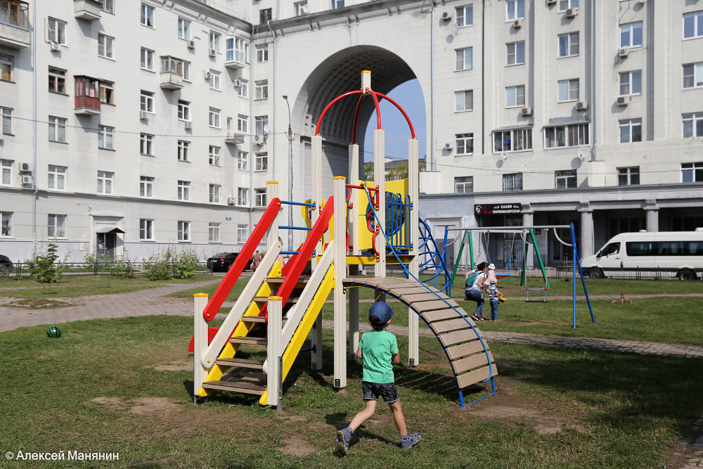 Точками доступа wi-fi и видеокамерами оборудуют детский игровой комплекс у Автозаводского парка 