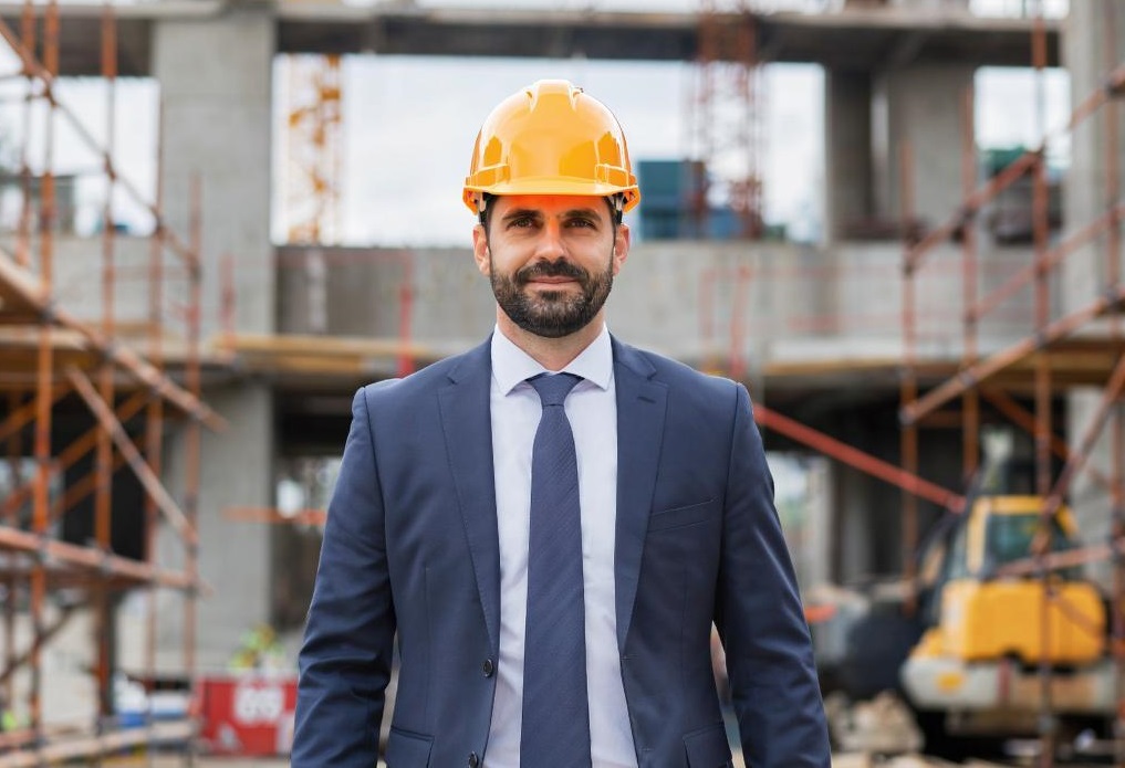  Строительная отрасль стала второй по спросу на гендиректоров в России - фото 1