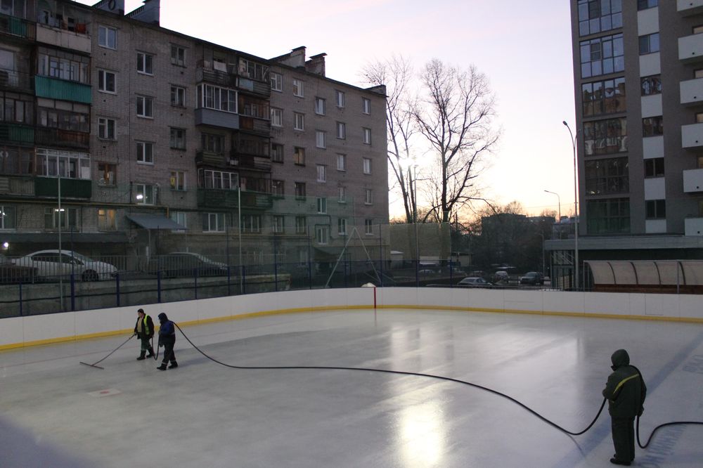 Ледовая площадка у «Дома мечты» открылась в Приокском районе 20 декабря 