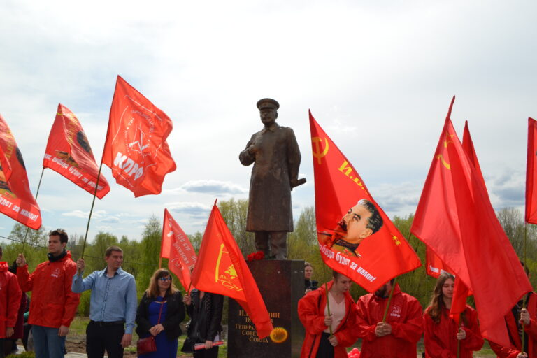 Первый камень в основание Сталин-центра заложили 8 мая в Нижегородской области - фото 1
