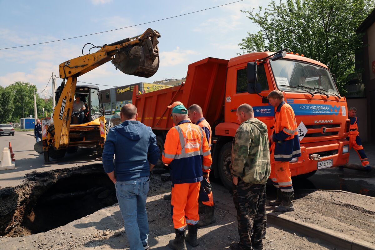 Несколько многоквартирных домов остались без воды в центре Ростова-на-Дону - фото 1
